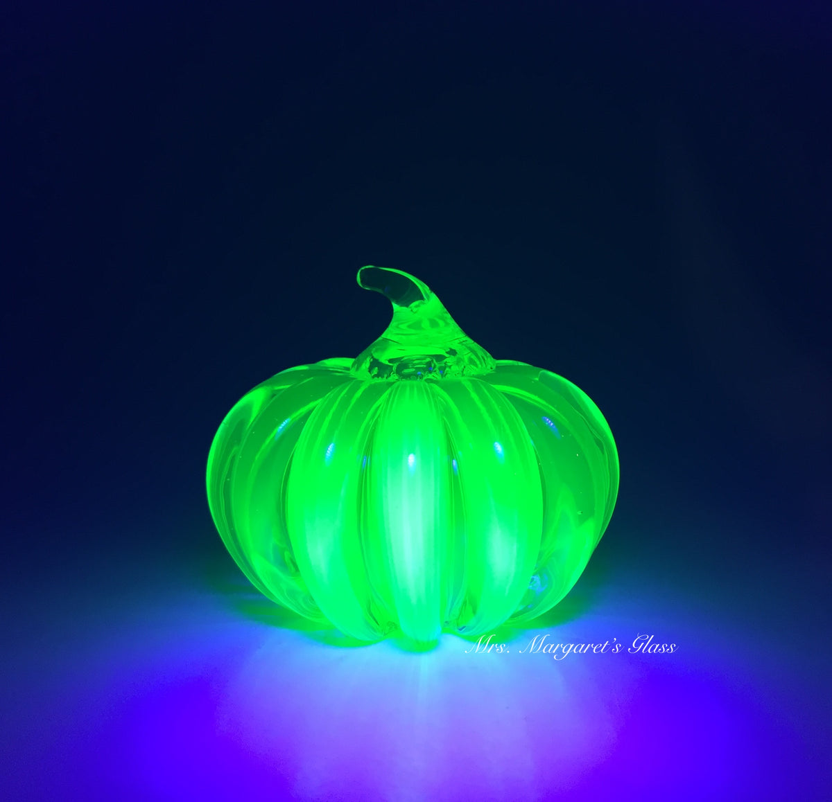 Fred Wilkerson Art Glass Lime Green Uranium Glow Solid Pumpkin
