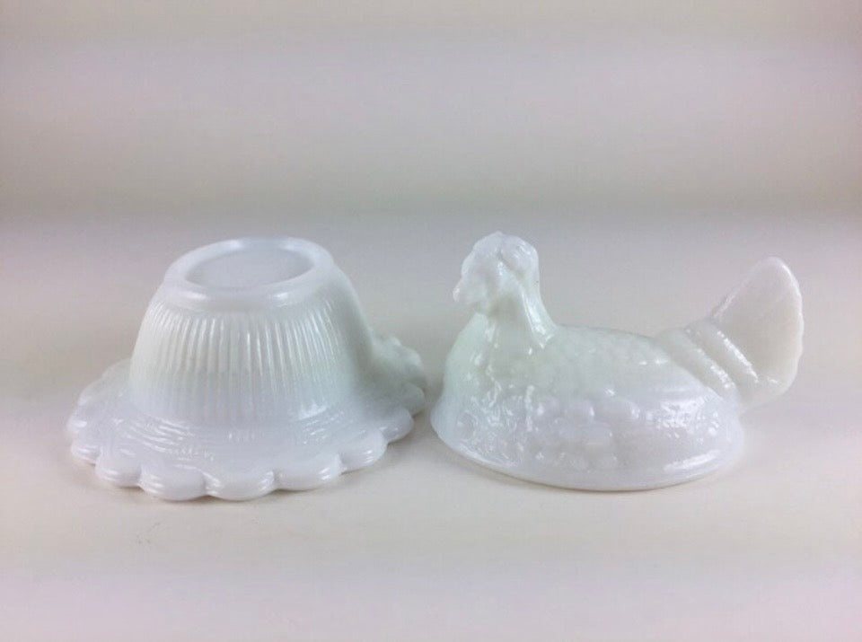Mosser Glass Mini Milk White Hen On Nest
